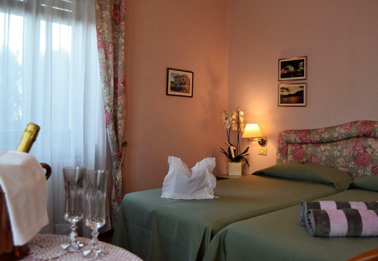 Deluxe Doppel-/Zweibettzimmer mit Seeblick